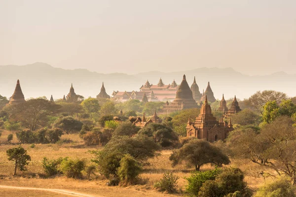 Pagoda manzara düz Bagan, Myanmar