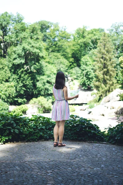 Sofia Park Ukrajna Fiatal Lány Egy Gyönyörű Nyári Parkban Színes — Stock Fotó
