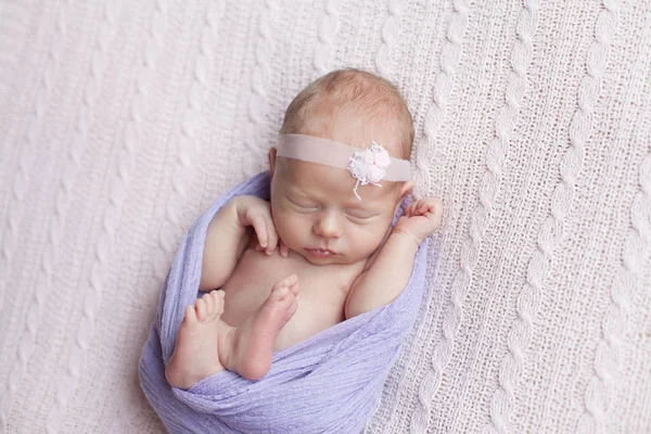 Newborn baby  sleeping — Stock Photo, Image