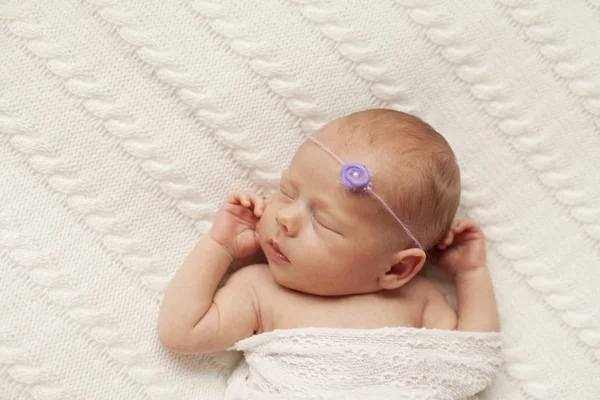 Newborn baby  sleeping — Stock Photo, Image