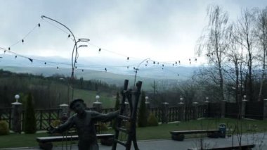 Akşam yeşilimsi Dağları Panoraması.