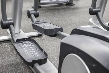 Spor geçmişi. Spor salonu ekipmanları.