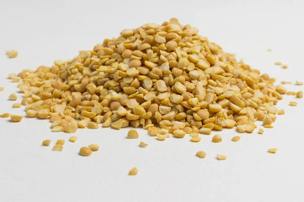 Yellow peas source of natural protein, vitamins and minerals — Stock Photo, Image