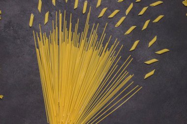 Balkabağı tohumu. Kalsiyum Omega-3 kaynağı. Diyet gıda konsepti. Beyaz arka plan. kopyalama alanı. Üst görünüm