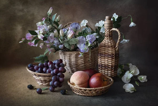   Meyveli yabani çiçekler