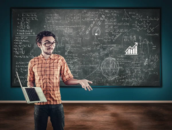 Profesor explicar fórmula matemática — Foto de Stock