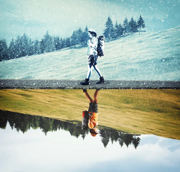 Half Splitted Image Traveler Walking Winter Summer Climate Change Concept — Stock Photo, Image