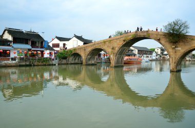 eski köy tarafından nehirde tekne ile shanghai