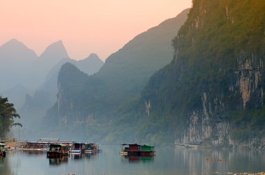 Yangshuo Guilin, Çin 'de manzara