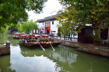 eski köy tarafından nehirde tekne ile shanghai