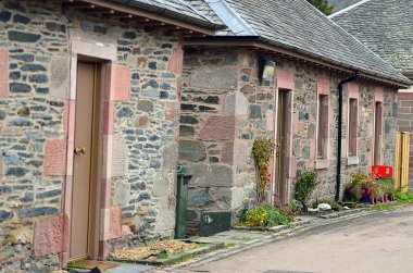 İskoç dağlık bölgelerde yaz renkli doğal görünümü