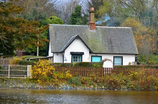 Pień obraz Loch Lomond, Szkocja — Zdjęcie stockowe