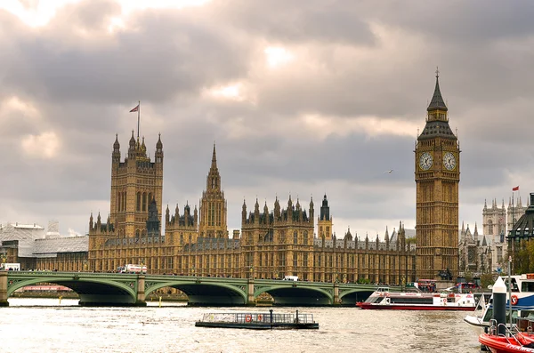 Nagy Ben és házak parlament, London, Egyesült Királyság — Stock Fotó