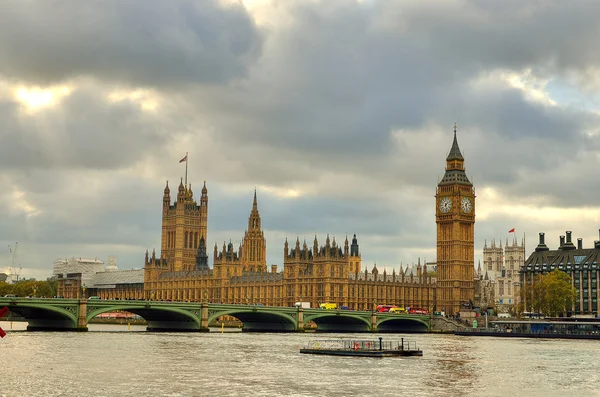 Gran ben y las casas del parlamento, Londres, Reino Unido — Foto de Stock