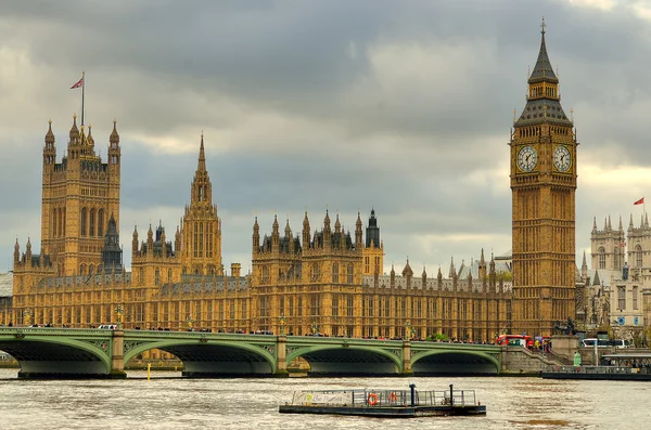 Big ben e casas do parlamento, Londres, Reino Unido — Fotografia de Stock