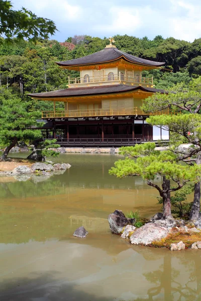Kinkakuji - de Golden Pavilion, Kyoto, Japan — Stockfoto