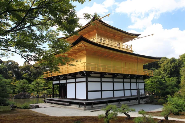 Kinkakuji - de Golden Pavilion, Kyoto, Japan — Stockfoto