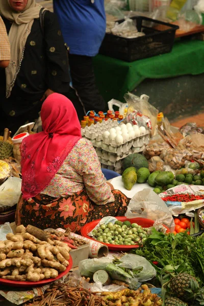 Pasar Siti Khadijah (Mercado Central de Kota Bharu), Kelantan, Malasia — Foto de Stock