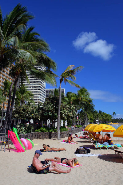 Waikiki Beach, Гонолулу, Оаху, Гавайи
