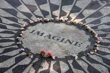 new York'taki central Park'ta çilek alanları
