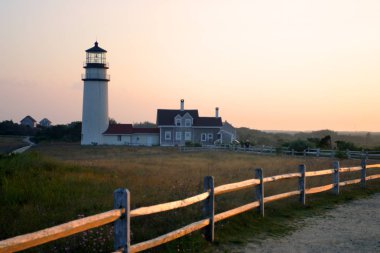 Yarış nokta ışık Cape Cod, Massachusetts tarihi bir deniz feneri olduğunu