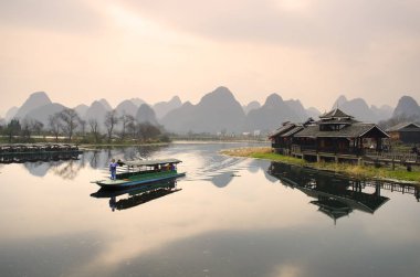 Yangshuo Guilin, Çin 'de manzara