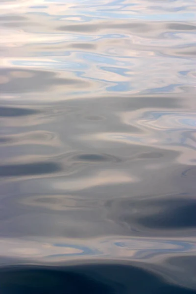 Aleta de cola de ballena gris en el Atlántico — Foto de Stock