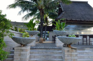 Mai khao beach, Phuket, Tayland, mavi gökyüzü ile güzel bir plaj