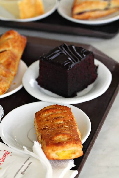 Small cakes with different stuffing — Stock Photo, Image