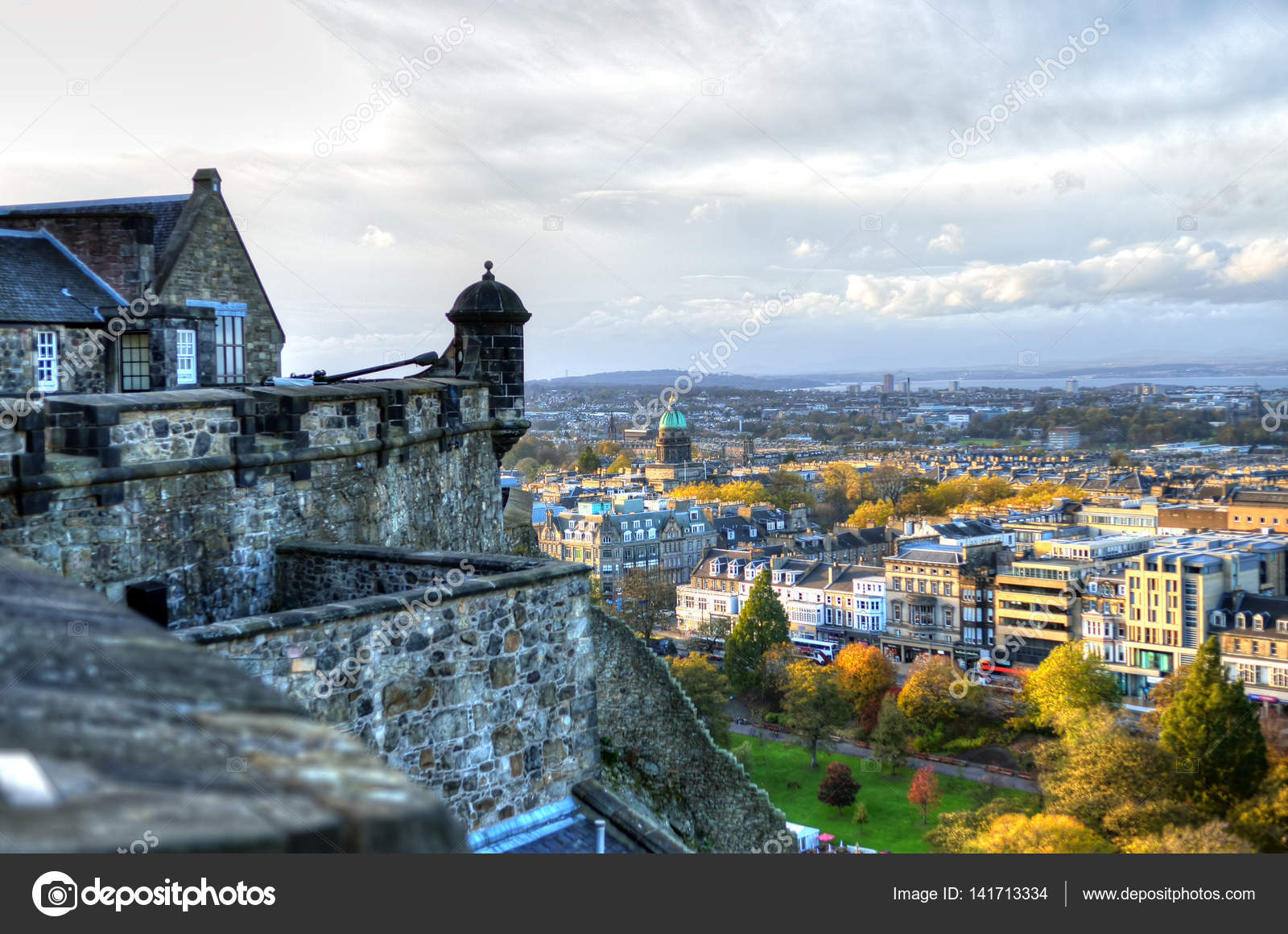 Эдинбург в Шотландии красивое фото Эдинбург в Шотландии красивое фото
