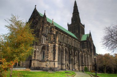 Glasgow Katedrali namı diğer Glasgow 'lu Yüce Kirk veya St Kentigern veya St Mungo