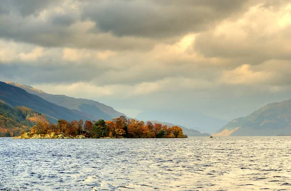 Στόκ εικόνων του Loch Lomond, στη Σκωτία — Φωτογραφία Αρχείου