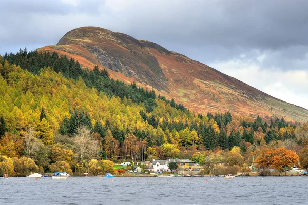 Archivbild von loch lomond, Schottland — Stockfoto