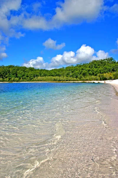 Fraser Island, Australien är den största sand ön i världen — Stockfoto