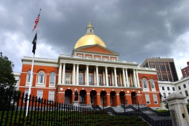 Massachusetts eyalet evi