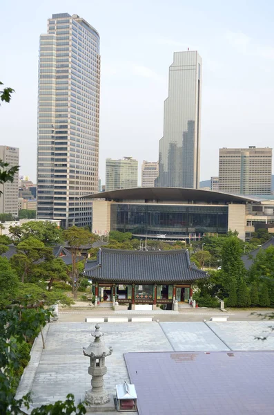 Bongeunsa buddhistiska tempel i Seoul, South Korea — Stockfoto