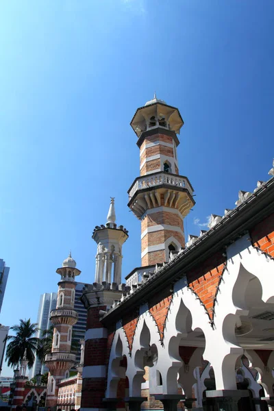 Historiska moskén, masjid jamek på kuala lumpur, malaysia — Stockfoto