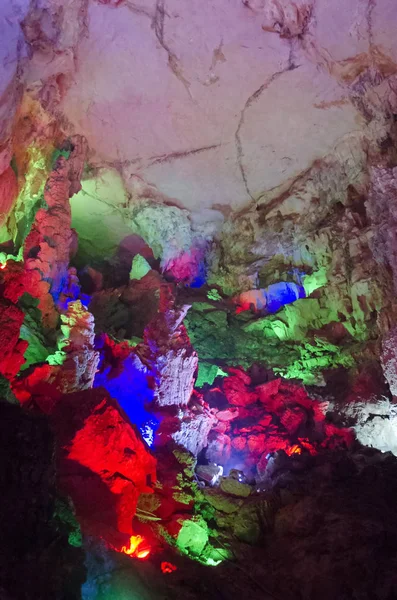 Beautiful Illuminated Multicolored Stalactites Karst Reed Flute Cave Guilin Guangxi — Stock Photo, Image