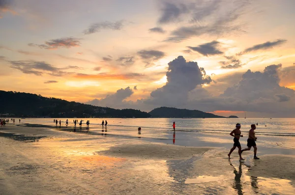 Puesta Sol Playa Patong Phuket Tailandia —  Fotos de Stock