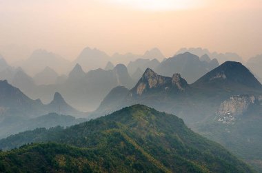 Guilin Yaoshan Dağı, Çin