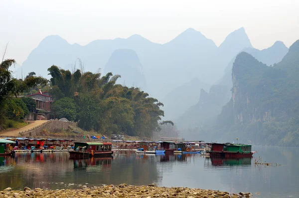 Landschaft in Yangshuo Guilin, China — Stockfoto