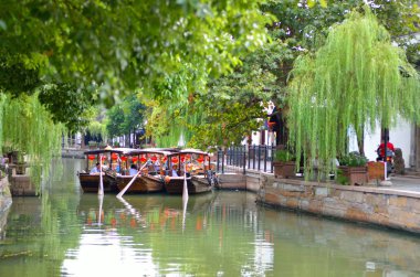 eski köy tarafından nehirde tekne ile shanghai