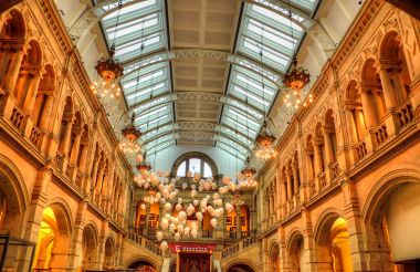 Kelvingrove art gallery ve Müzesi, Glasgow, İskoçya