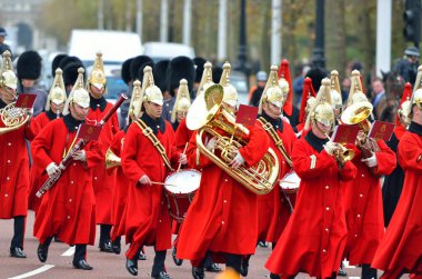 Buckingham Sarayı Muhafızlarında değiştirilmesini