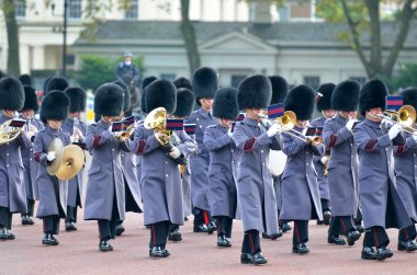 Buckingham Sarayı Muhafızlarında değiştirilmesini
