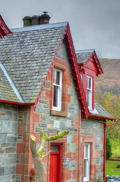 Kolorowe malowniczy widok Scottish Highlands w lecie — Zdjęcie stockowe