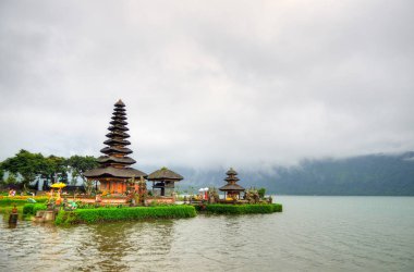 Pura ulun danu bratan, hindu Tapınağı bratan Gölü, bali, Endonezya