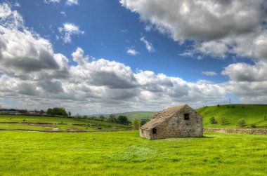 Mancheste yakınındaki Peak district, klasik İngiliz manzara