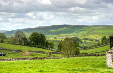 Mancheste yakınındaki Peak district, klasik İngiliz manzara