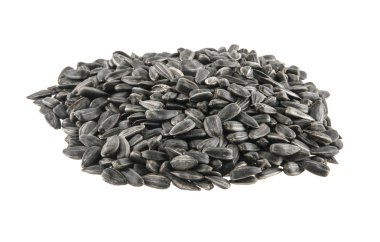 Beyaz arkaplanda izole edilmiş ayçiçeği tohumları